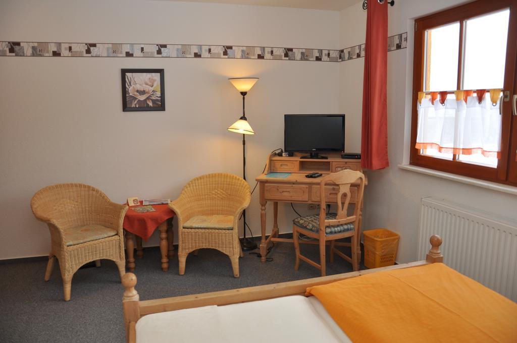 Steakhouse & Pension Crazy Horse Suhl Rom bilde