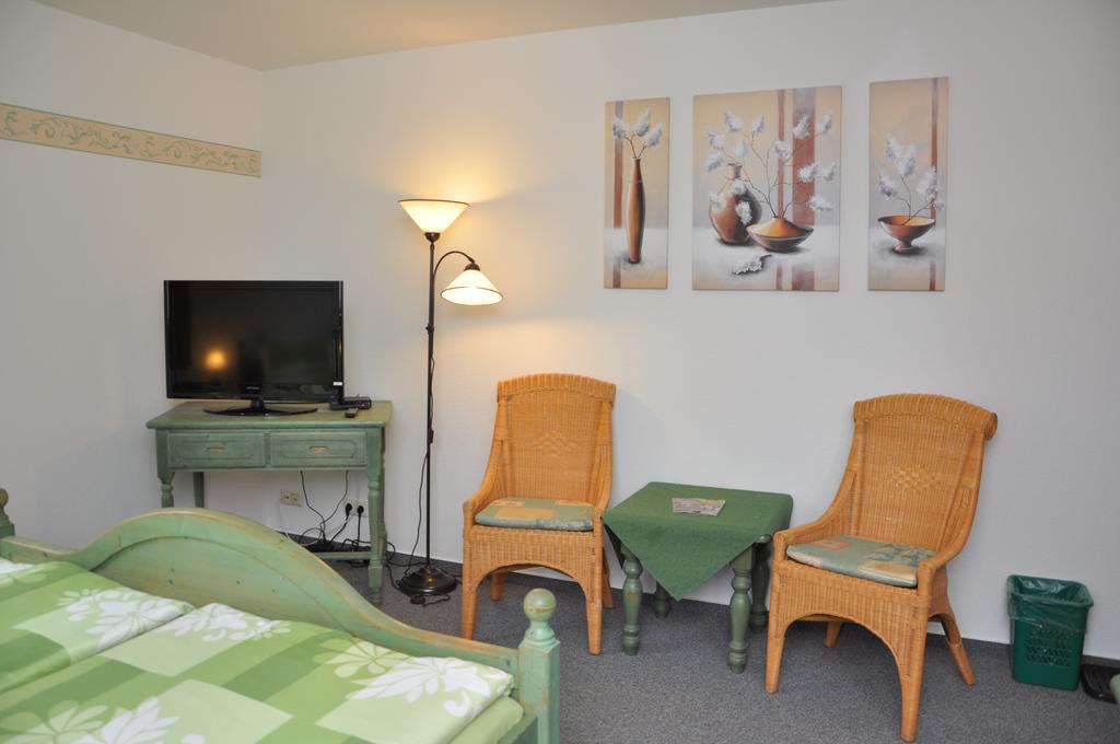 Steakhouse & Pension Crazy Horse Suhl Rom bilde