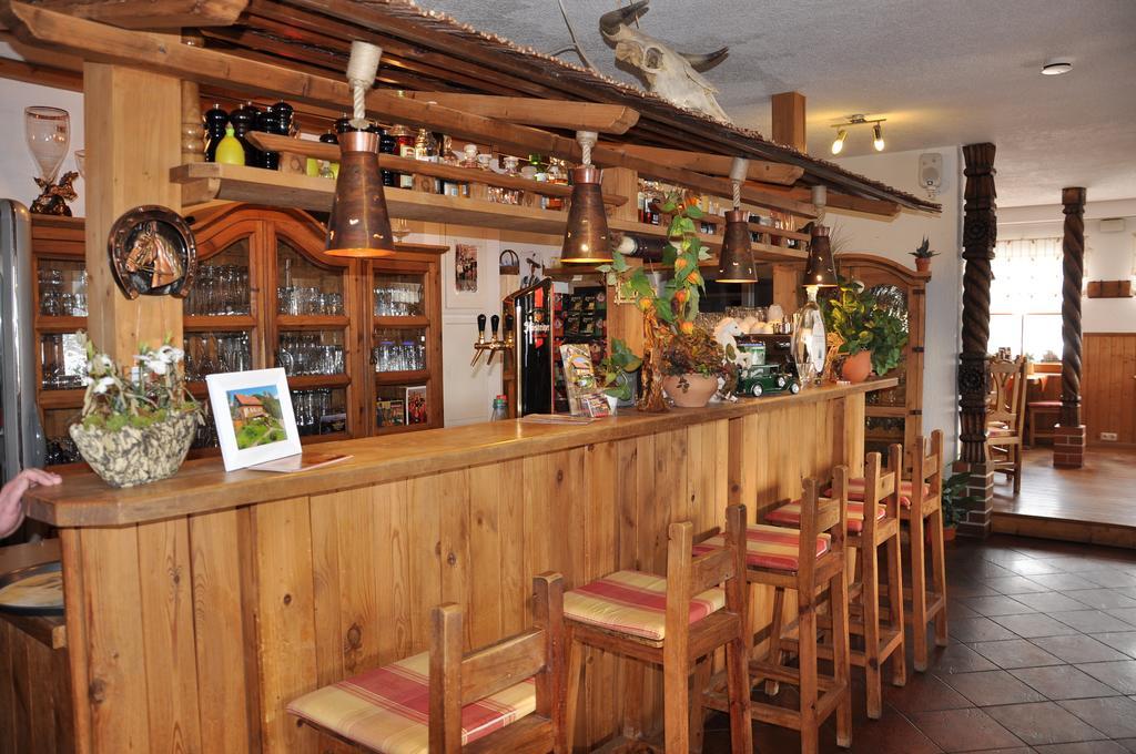 Steakhouse & Pension Crazy Horse Suhl Eksteriør bilde
